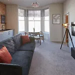 Host & Stay - North Marine House